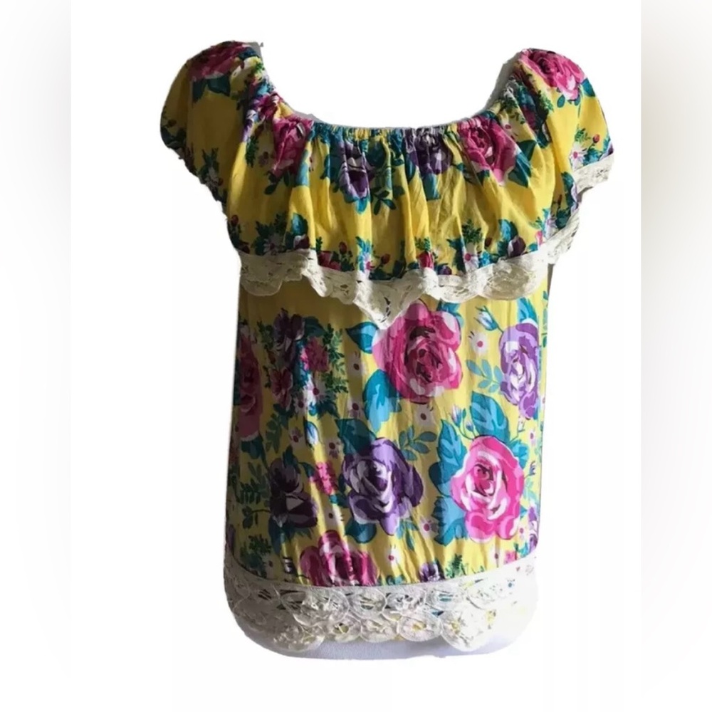 Flying Tomato cottagecore flowercore Yellow multicolor top off white lace Trim